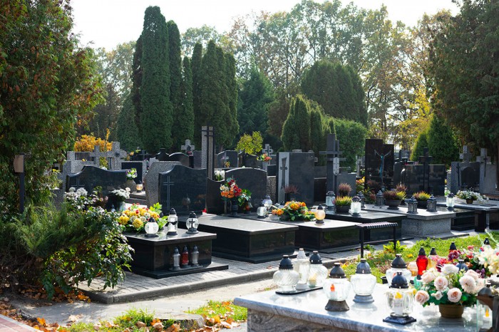 Monuments funéraires à Bort-les-Orgues